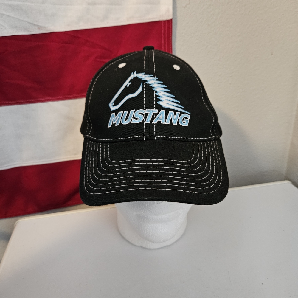 Black‎ Mustang Embroidered Headgear Cap Company Ballcap